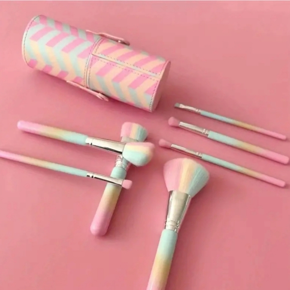 10 Piece High-Quality Gradient Colorful Makeup Brushes W/Vegan Leather Snap Case - Picture 6 of 14